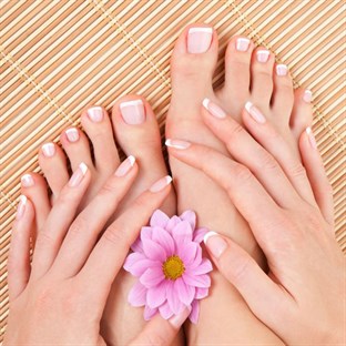 Golden Nails & Spa in Tempe