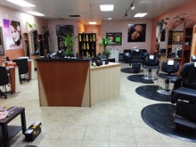 El Catrin Barber & Beauty Salon LLC in Thornton
