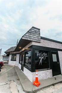 Roots Salon in Norman