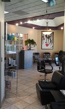 Strandz Salon in Redlands