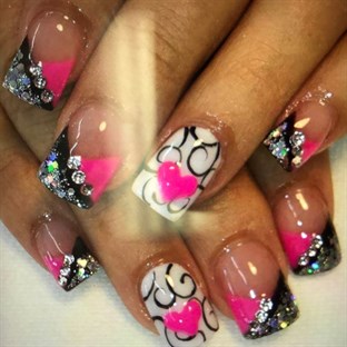 Vi Nails in Houston