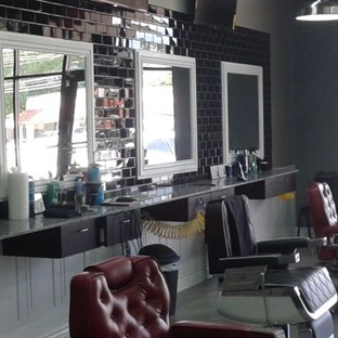 The Barbers Lounge LLC in Arlington