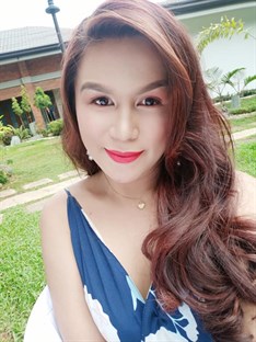 Nicole Salon in New York