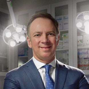 Andres Bustillo, MD, FACS in Miami