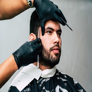 Floyd's Family Barber Styling Shop in Berea