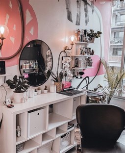 Chrome Rose Salon in Atlanta